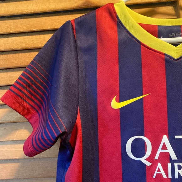 Nike FCB QATAR Blue/Red Soccer Jersey - Picture 5 of 12